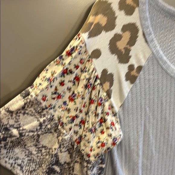 Floral Sleeve Knit Top -grey small - Picture 2 of 6